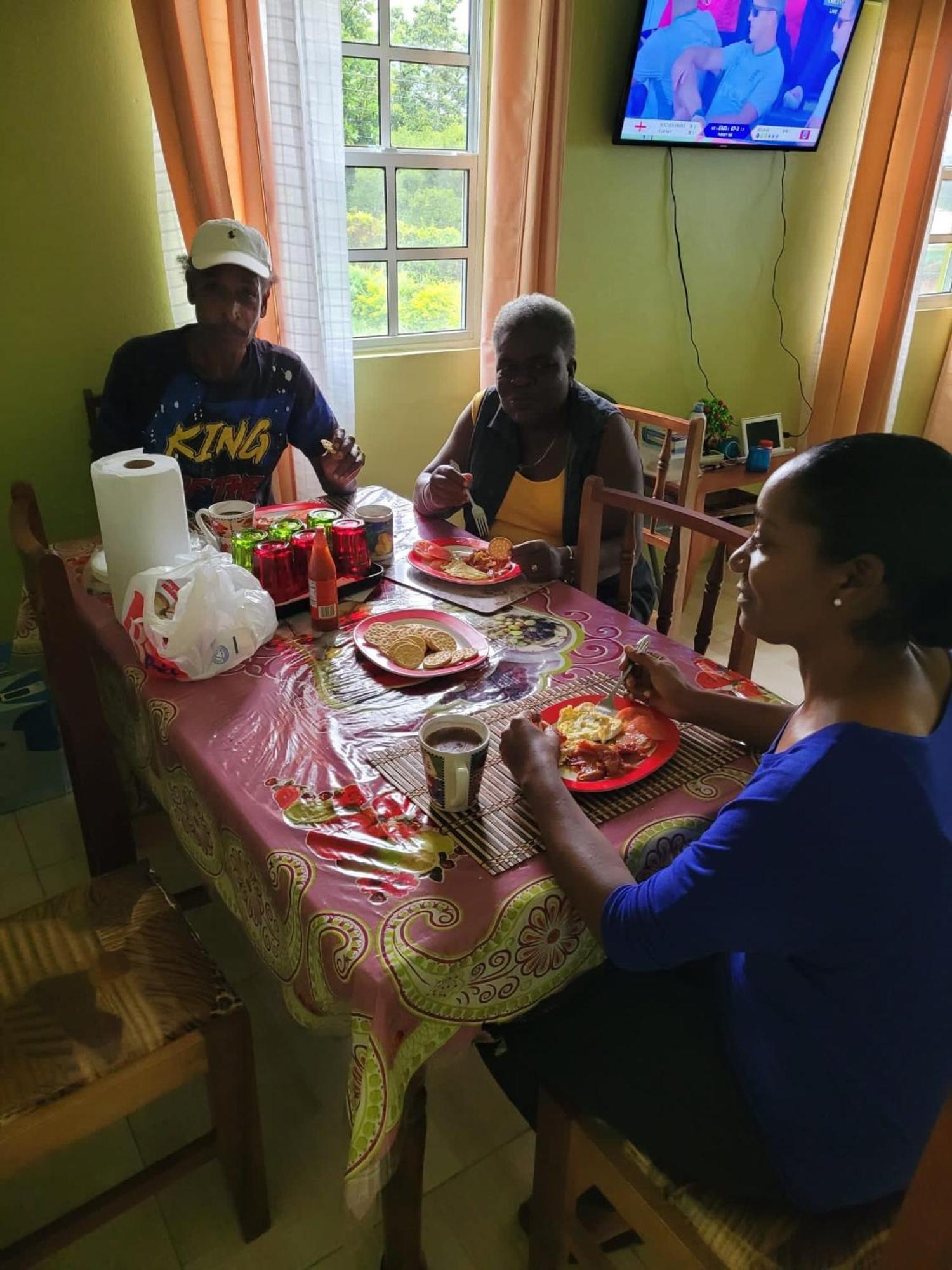 Tim'S & Mag'S Home Stay Roseau Zewnętrze zdjęcie
